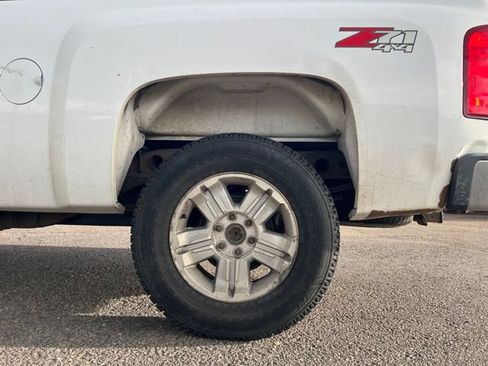 Used 2008 Chevrolet Silverado 1500 LT w/ Power Pack Plus AWD/4WD image 12