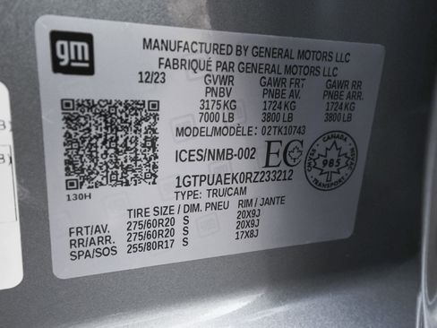 Used 2024 GMC Sierra 1500 Pro w/ Graphite Edition AWD/4WD image 16