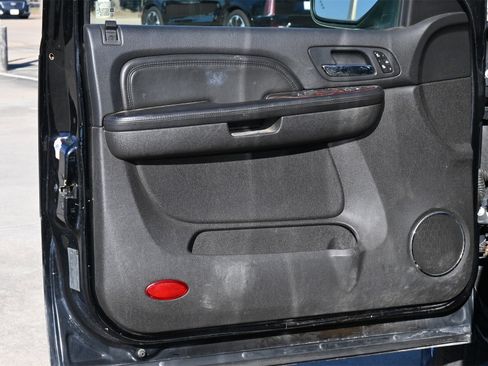 Used 2008 GMC Yukon Denali image 19