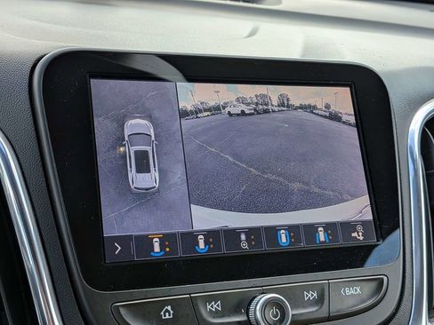 Used 2020 Chevrolet Equinox Premier FWD image 24