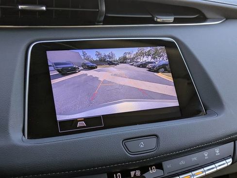 Certified 2023 Cadillac XT4 Luxury w/ Cold Weather Package image 22