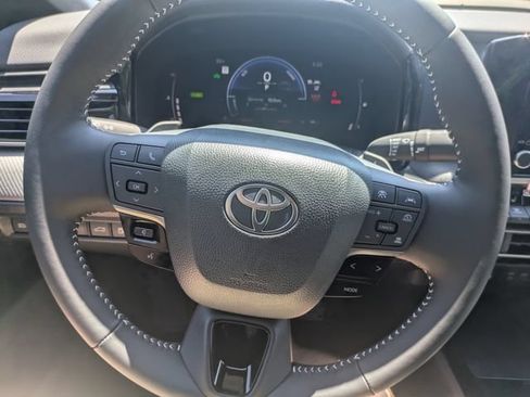New 2026 Toyota Camry SE FWD image 17