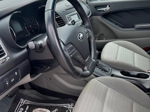 Used 2015 Kia Forte EX image 7