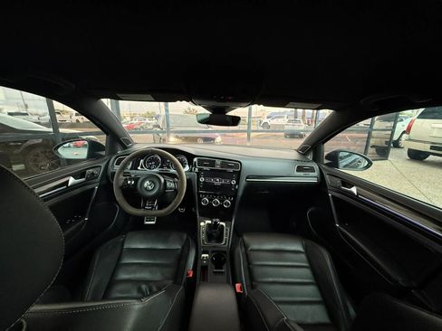 Used 2017 Volkswagen Golf R 4-Door AWD/4WD image 45