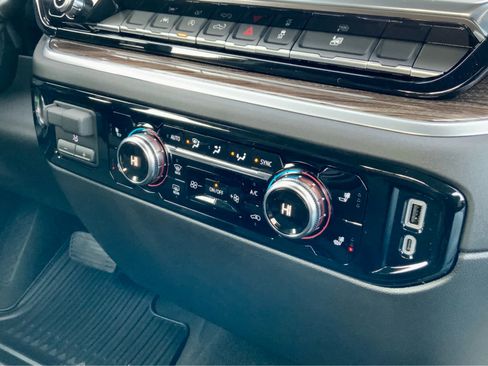 New 2026 GMC Sierra 1500 Elevation image 50