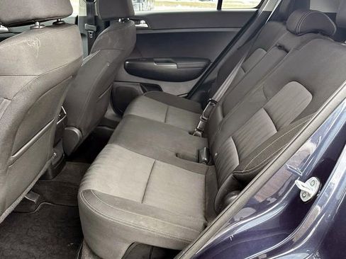 Used 2020 Kia Sportage LX image 11