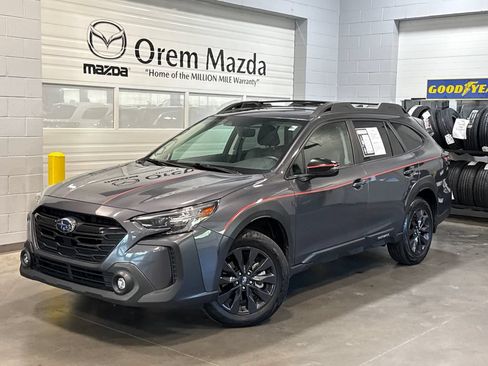 Used 2025 Subaru Outback Onyx Edition XT w/ Popular Package #2 AWD/4WD image 1