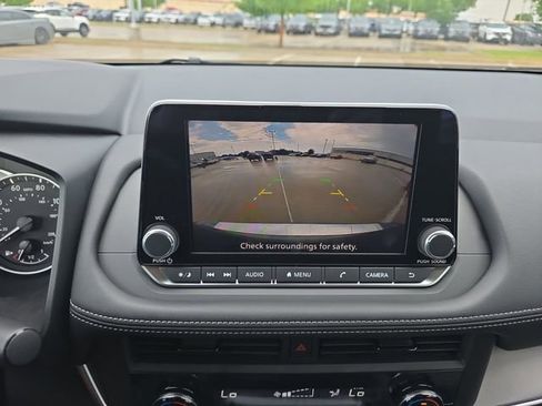 New 2026 Nissan Rogue SV FWD image 9