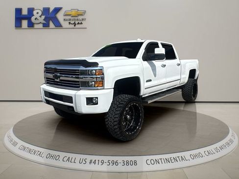 Used 2015 Chevrolet Silverado 2500 High Country w/ High Country Premium Package AWD/4WD image 3