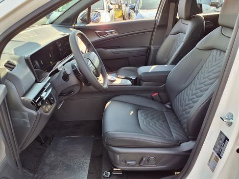 New 2026 Kia Sportage X-Line AWD/4WD image 3