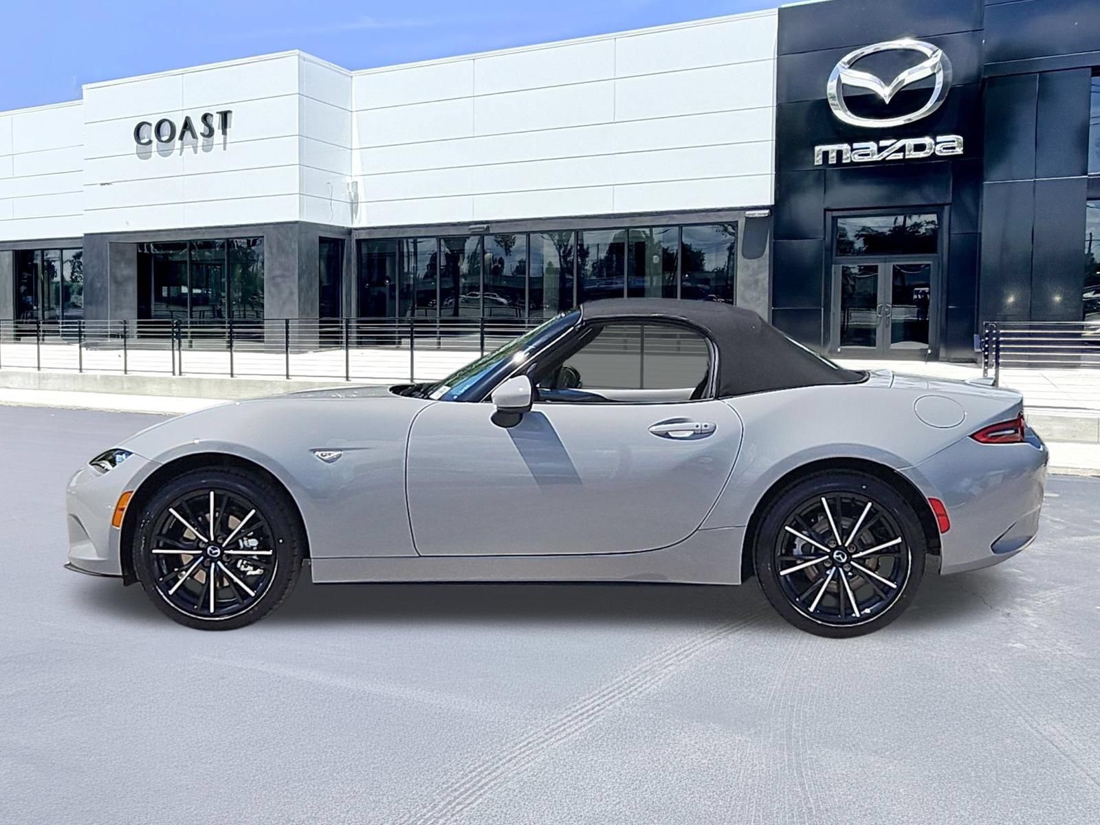 New 2026 MAZDA MX-5 Miata Grand Touring RWD image 9