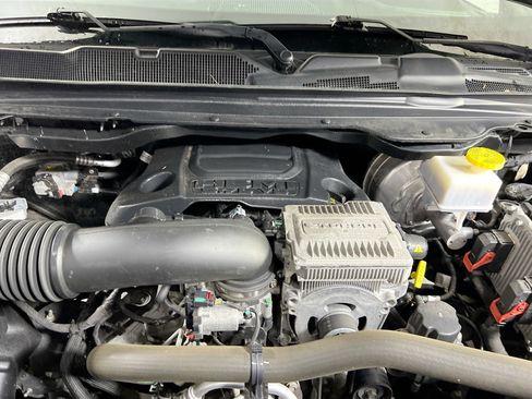 Used 2022 RAM 1500 Laramie w/ Sport Appearance Package AWD/4WD image 28