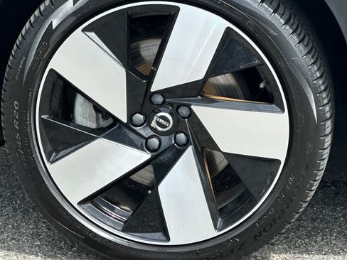 Certified 2023 Volvo C40 P8 Recharge Ultimate w/ Protection Package Premier AWD/4WD image 34