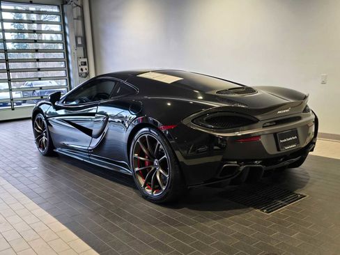 Used 2019 McLaren 570S image 3