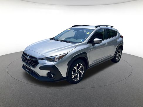 Used 2024 Subaru Crosstrek 2.0i Premium w/ Crosstrek Mirror Package AWD/4WD image 3
