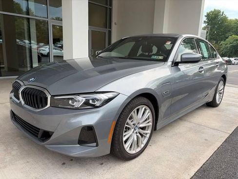 Used 2023 BMW 330e w/ Premium Package RWD image 7