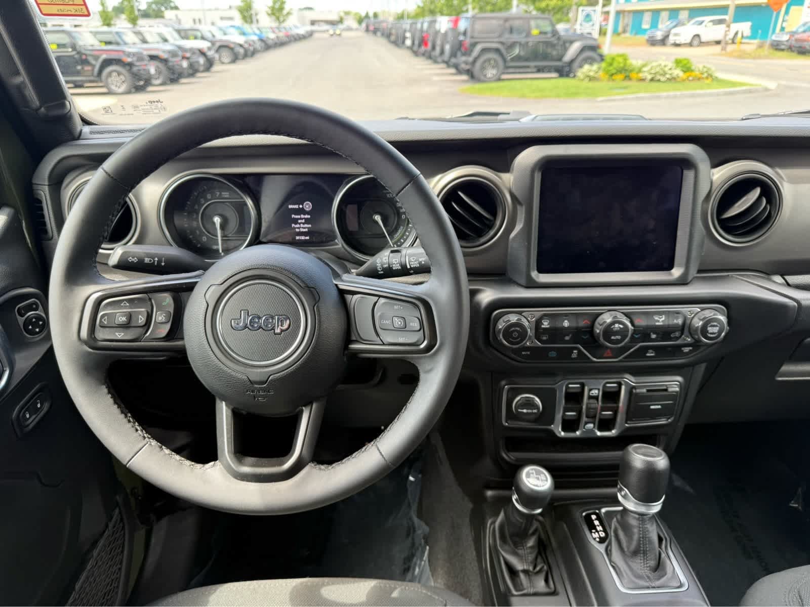 Used 2023 Jeep Wrangler Unlimited w/ Sun & Screen Package AWD/4WD image 18