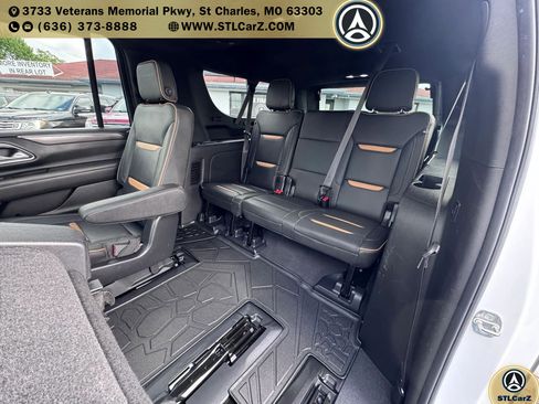 Used 2021 GMC Yukon XL AT4 w/ Rear Media and Nav Package AWD/4WD image 8