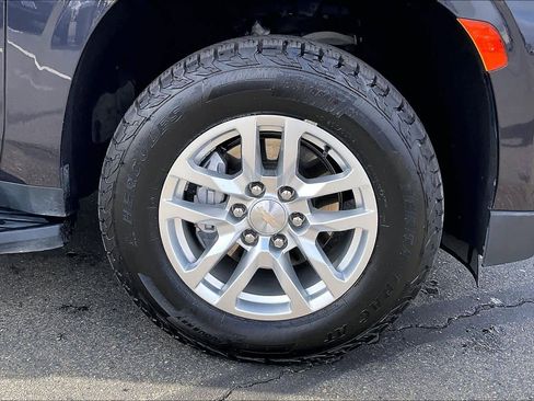 Used 2022 Chevrolet Tahoe LT w/ Luxury Package image 11