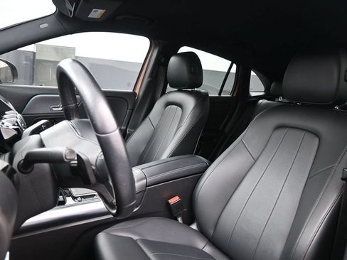 Used 2023 Mercedes-Benz GLA 250 w/ Premium Package image 12