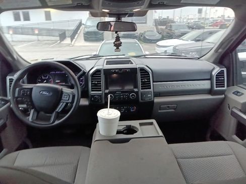 Used 2021 Ford F250 XLT w/ FX4 Off-Road Package AWD/4WD image 12