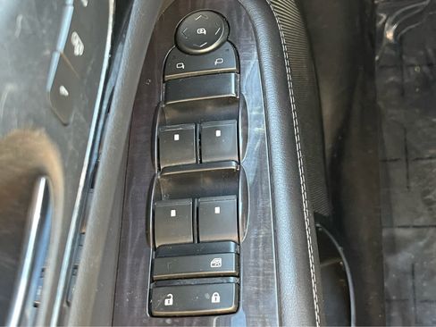 Used 2015 Buick Enclave Leather image 19