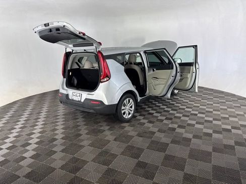 Certified 2021 Kia Soul LX FWD image 16