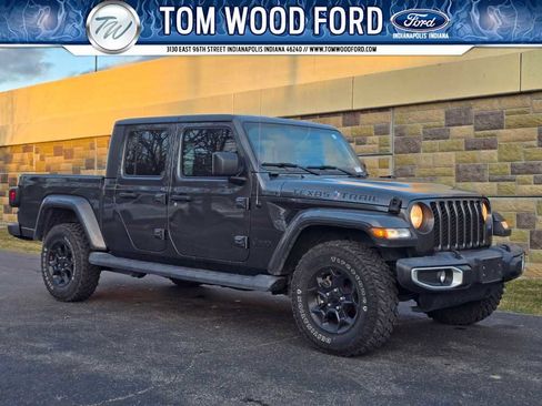 Used 2023 Jeep Gladiator Sport image 1