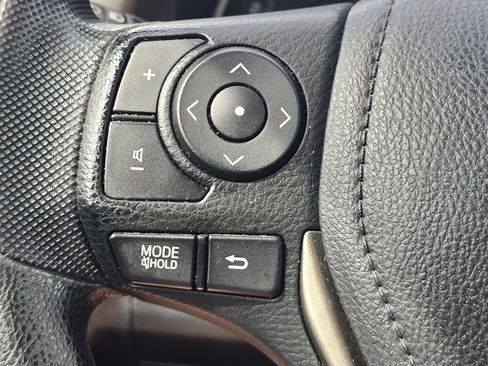 Used 2013 Toyota RAV4 XLE AWD/4WD image 33