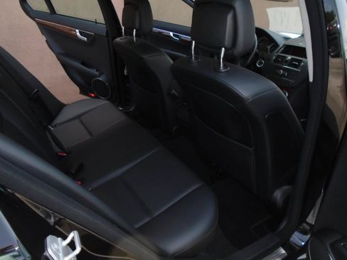 Used 2008 Mercedes-Benz C 300 Sedan image 14