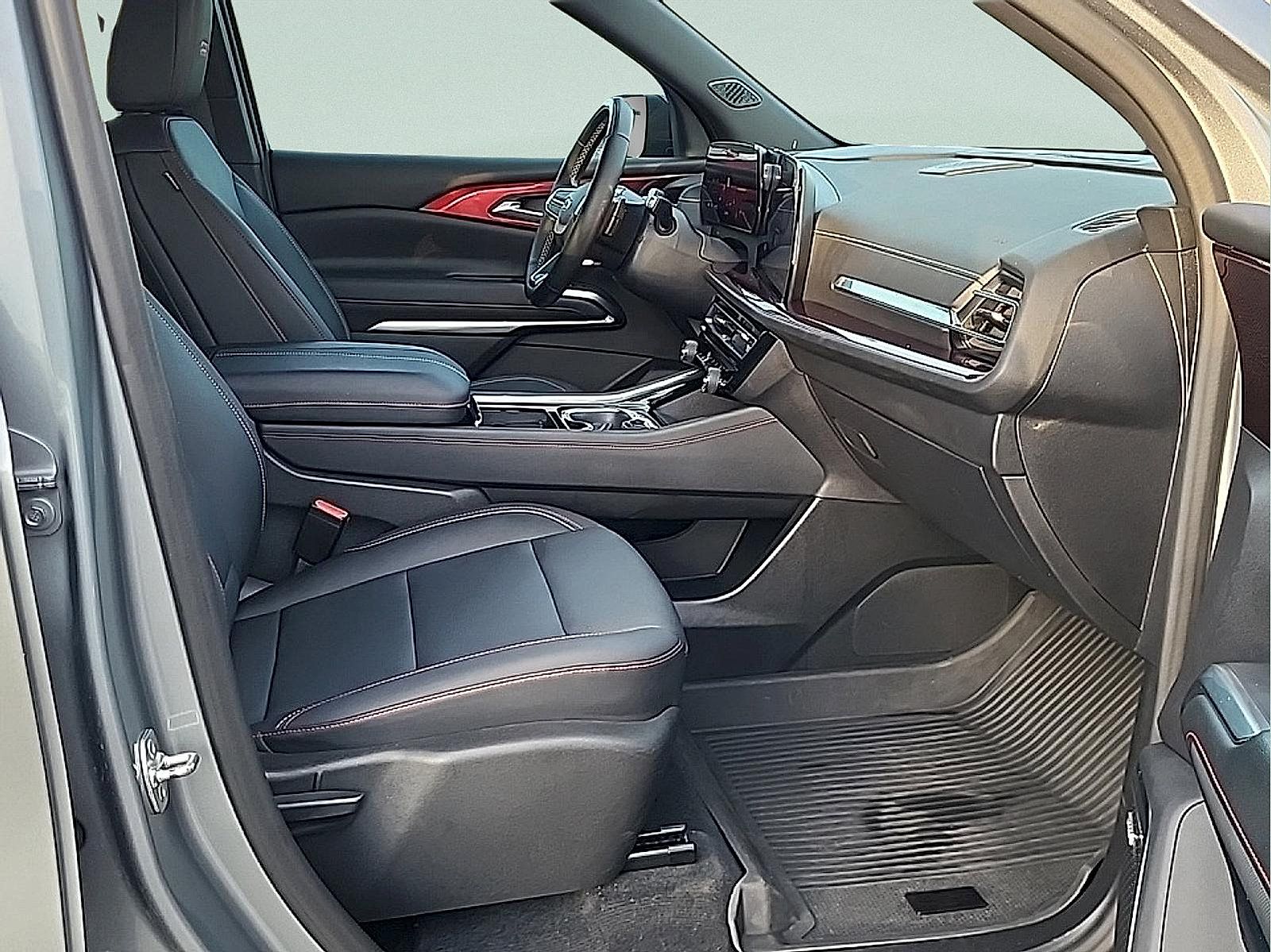 Used 2024 Chevrolet Traverse Z71 w/ Enhanced Driving Package AWD/4WD image 10
