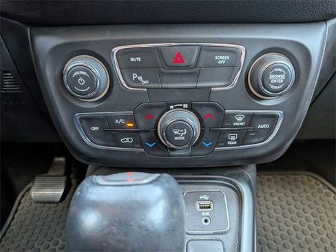 Used 2018 Jeep Compass Trailhawk w/ Leather Interior Group image 20