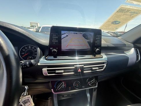 Used 2021 Kia Seltos S FWD image 9