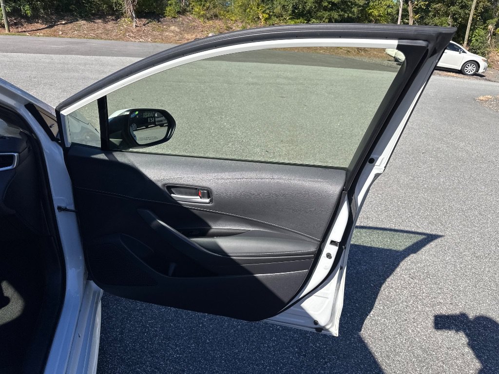 Used 2021 Toyota Corolla SE w/ Carpet Mat Package (TMS) FWD image 21