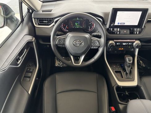 Used 2024 Toyota RAV4 XLE Premium image 18