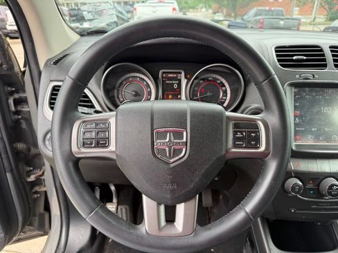 Used 2019 Dodge Journey Crossroad w/ Mopar All Weather Group FWD image 14