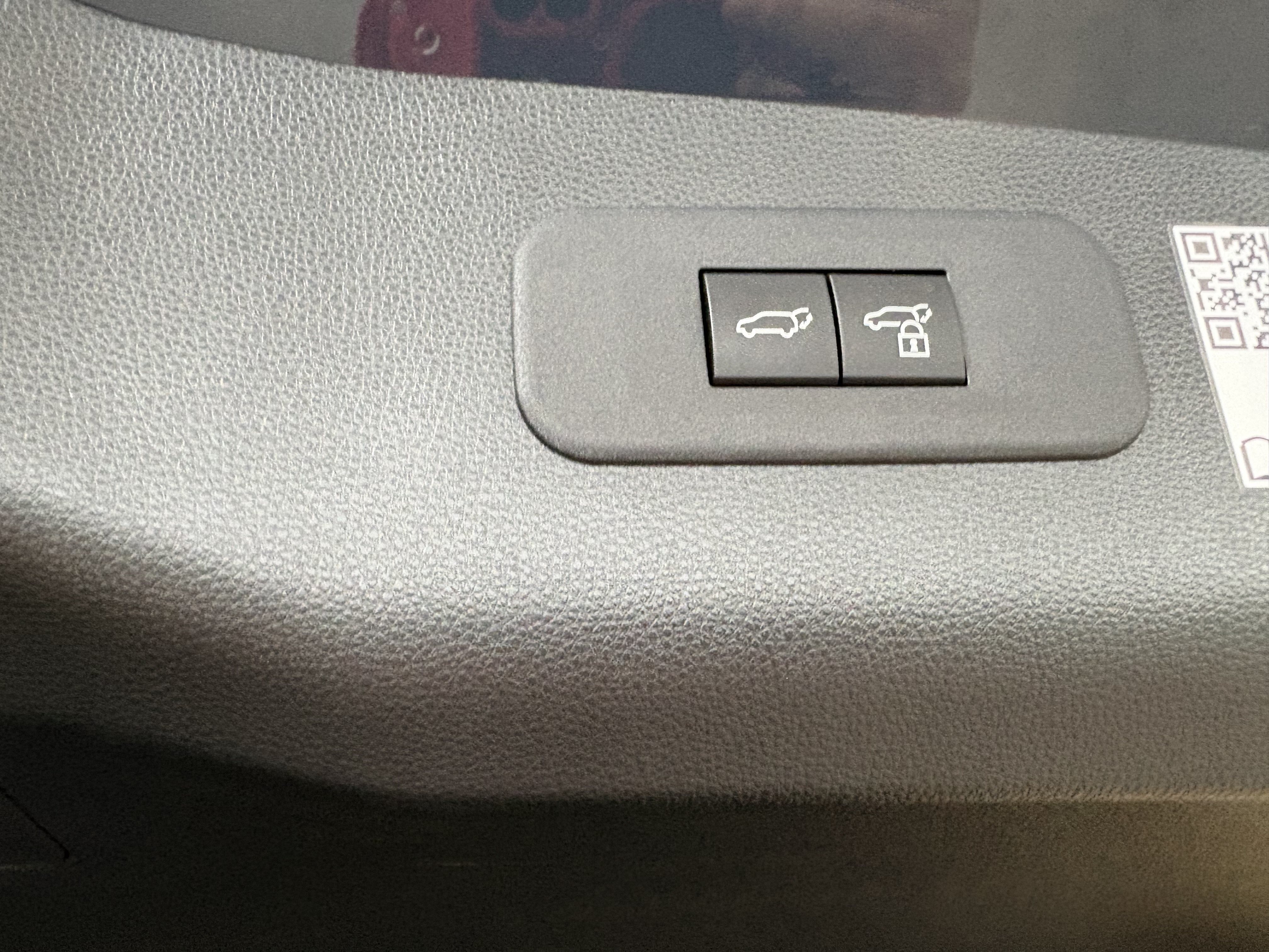 Certified 2025 Toyota Crown Signia w/ Advanced Technology Package AWD/4WD image 29