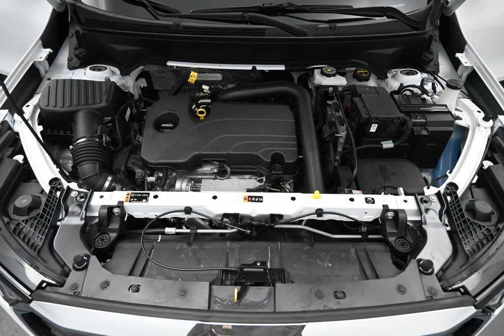 Used 2024 GMC Terrain SLE AWD/4WD image 23