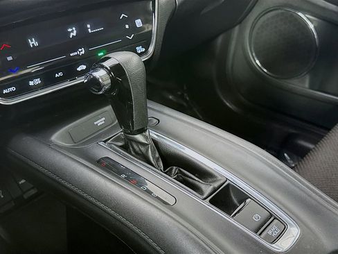 Used 2016 Honda HR-V EX image 19