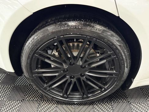 Used 2015 Porsche Panamera 4 AWD/4WD image 19