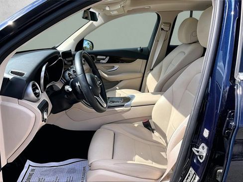 Used 2021 Mercedes-Benz GLC 300 image 25