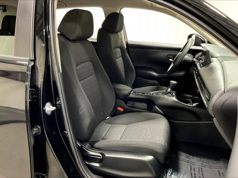 Used 2024 Honda HR-V LX image 7