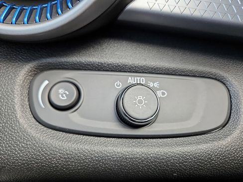 New 2026 Chevrolet Trax LS image 16