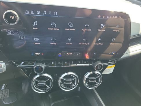 Used 2026 Chevrolet Blazer EV LT image 8