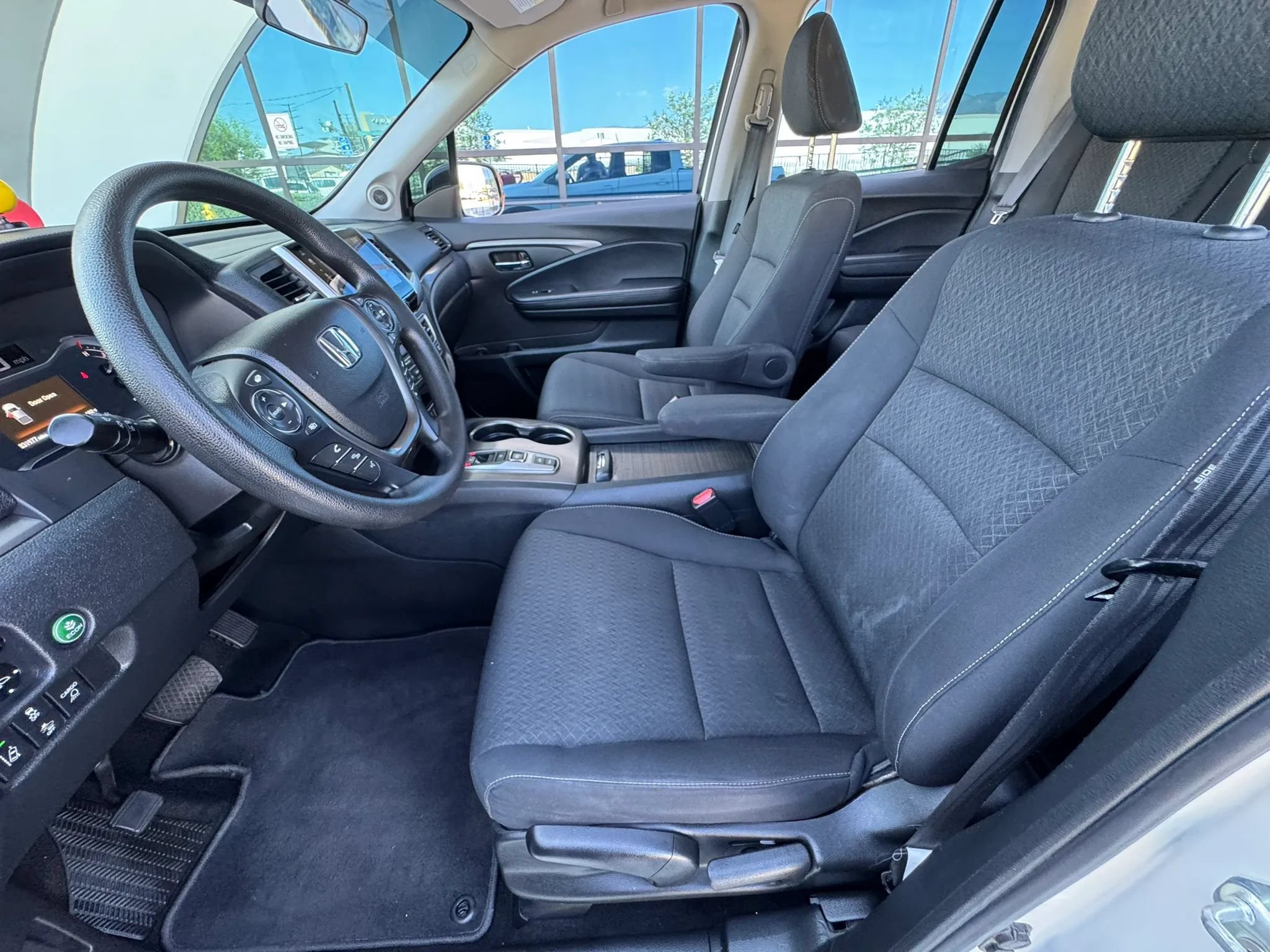Used 2020 Honda Ridgeline Sport image 2