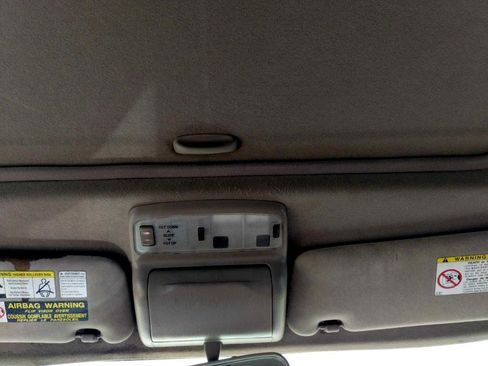 Used 2000 Toyota 4Runner Limited image 22