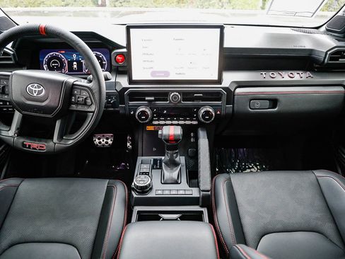 Used 2025 Toyota Tacoma TRD Pro image 10