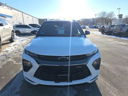 Used 2023 Chevrolet TrailBlazer RS w/ Convenience Package image 2