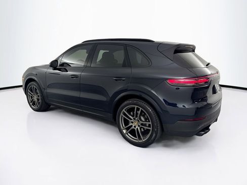 Used 2023 Porsche Cayenne Platinum Edition AWD/4WD image 7