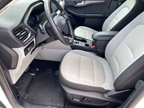 Used 2024 Ford Escape Active w/ Tech Pack #2 AWD/4WD image 10